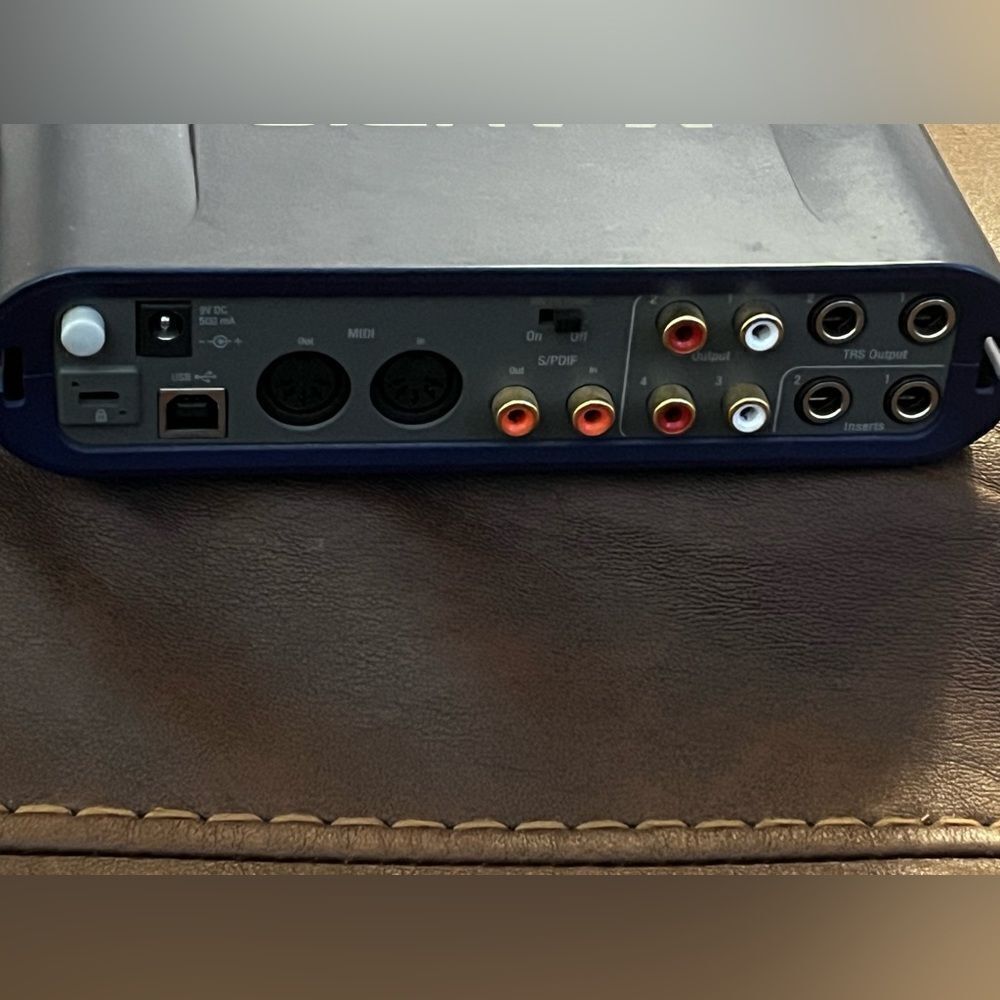 M-Audio Fast Track Pro Audio Interface With Power Source & Microphone EUC - Picture 4 of 8